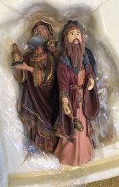 Duncan Royale History of Santa figurines