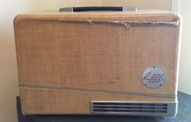 Revere P-888 Automatic Slide Projector