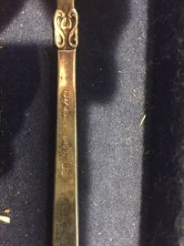 1847 Rodgers Bros. Plated silverware set