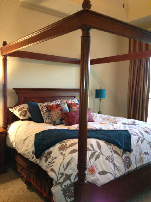Stunning KING size Canopy Bed with super nice pillow top mattress....
