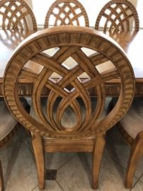 Beautiful Dining Table w 2 Leaves, 6 Side Chairs 2 Arm Chairs