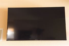 39" Panasonic TV Model No. TC-39AS530U