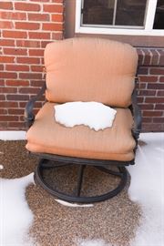 Outdoor Patio Swivel Lounge Chair
