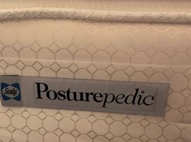 Posturepedic (LIKE NEW)