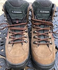 Lowa Hiking Boots Womens Size 6