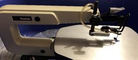 Makita Tabletop Variable Speed Scroll Saw 16"