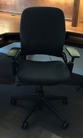 Commercial Steelcase Ergonomic Desk Chair; Live Back System Conforms to Body