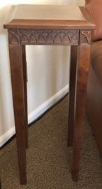 Decorative Edged Wood Table/Pot Stand