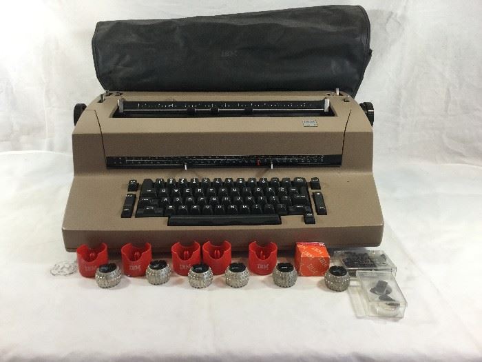 IBM 8X Electric Typewriter and accessories