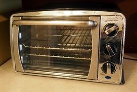 Euro-Pro Rotisserie Convection Countertop Oven, Four Grill, Model TO241R