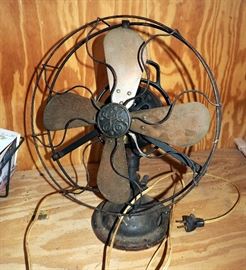 GE Antique Cast Iron Metal Blade 13" Fan