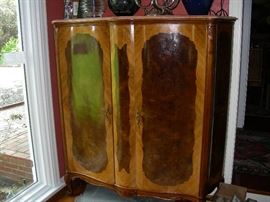 French armoire with adjustable shelves