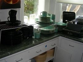 There are several more sets of Jars France dinnerware in addition to the two sets above