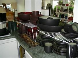 More Jars France dinnerware