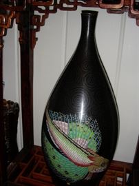 Large cloisonne vase with fish decoration