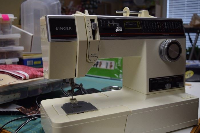 Singer Sewing Machine Model 6235