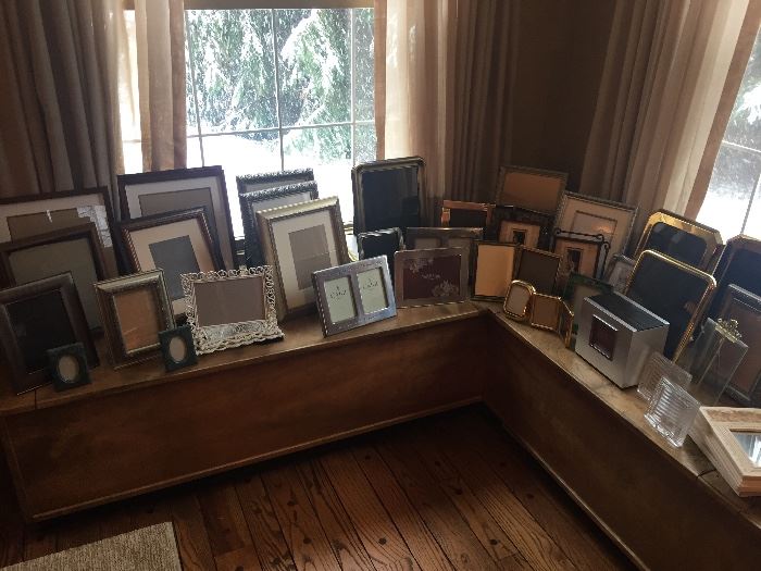 Frames galore - any size - any style :)
