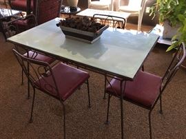 WROUGHT IRON PATIO SET