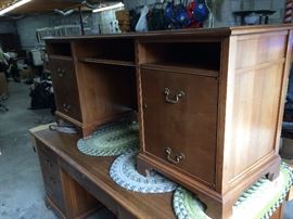 Vintage desk that could also be a wonderful TV entertainment center
