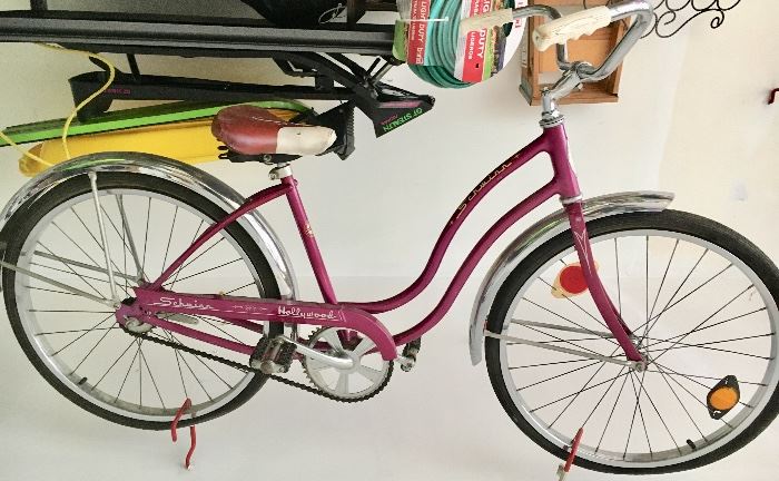 Vintage Scwinn ladies Bike