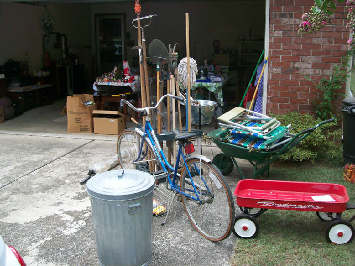 Yard Tools, Schwinn, Wagon