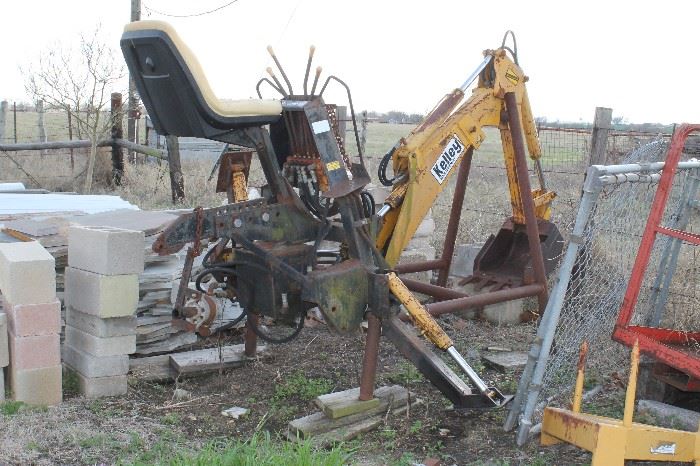 Backhoe attachment for 3 point hitch