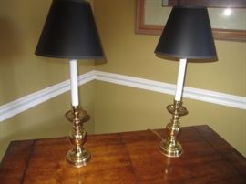 PAIR OF LAMPS
