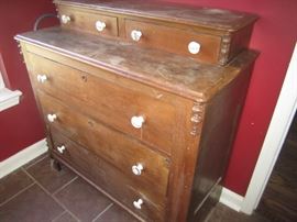 ANTIQUE DRESSER