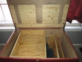 INSIDE IN TACK TRUNK