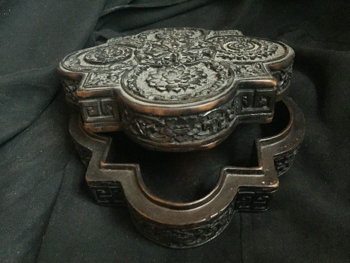  Chinese Carved Cinnabar Boxl