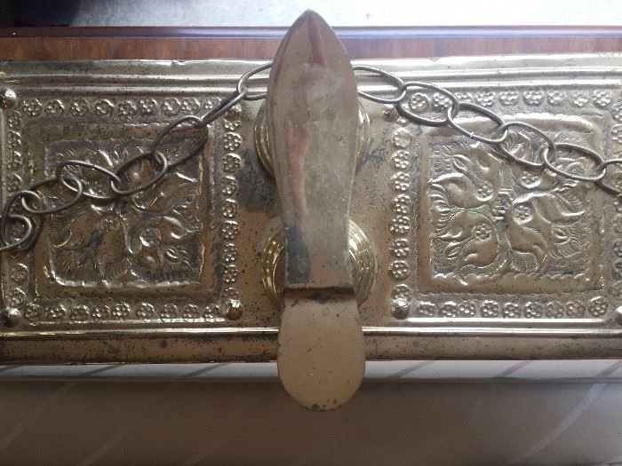 Turkish Shoe shiners Box, Detail, top brass footrest