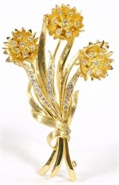 2.0CT FANCY YELLOW AND WHITE DIAMOND & 18KT YELLOW GOLD FLOWER PIN, H 2 5/8", W 1 3/4"