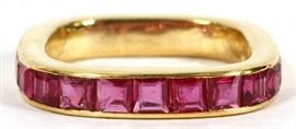 1CT NATURAL RUBY AND 18KT YELLOW GOLD SQUARE FORM RING, SIZE 5