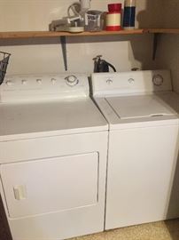 Frigidaire washer & dryer 