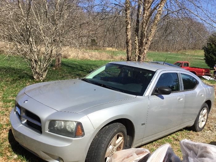 2008 DODGE CHARGER - RUNS GOOD - CLEAR TITLE