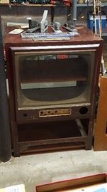 Vintage tv cabinet