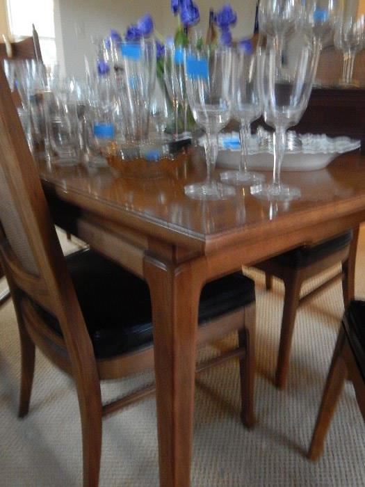 Dining table with 6 chairs in great condition! Comes with leaf and protection pads.