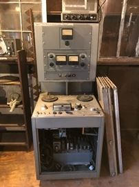 Amped 3201 professional recorder