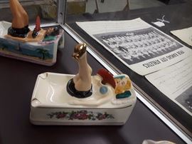 Vintage Art Deco Ashtray Nodder 