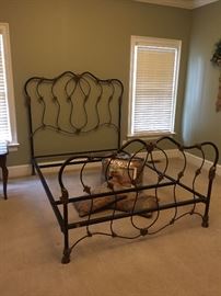 The Heirloom Iron Bed Company Queen Bed  absolutely beautiful  !  $350