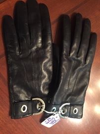 coach leather gloves (ladies)