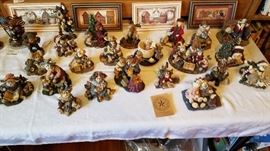 Boyd's Bears and Friends. some with boxes.