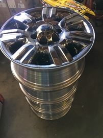 Set of Ford F-150 chrome clad rim wheels