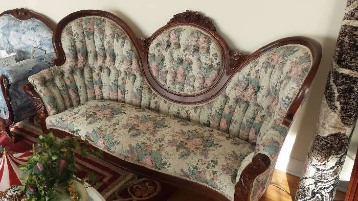 Vintage Floral Sofa 