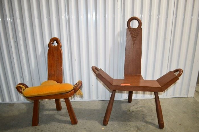 3 legged labor chairs