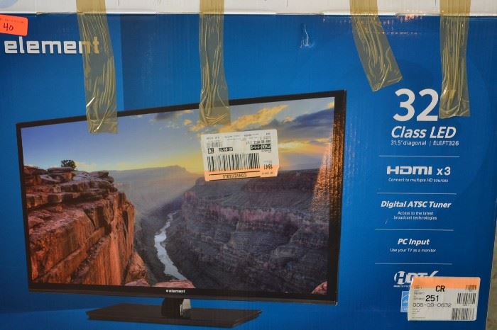 32" flat screen ELEMENT TV with the box