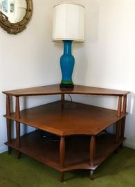 corner table. lamp and mirror