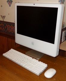 VINTAGE APPLE COMPUTER, KEYBOARD, AND MOUSE