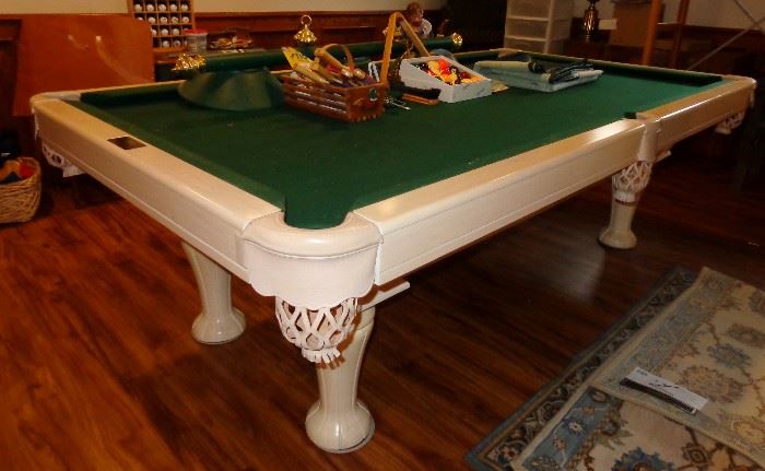 BEAUTIFUL A.E. SCHMIDT BILLIARDS POOL TABLE AND ACCESSORIES  $500 RESERVE PRICE