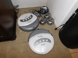 2 Roomba discovery self cleaning robots